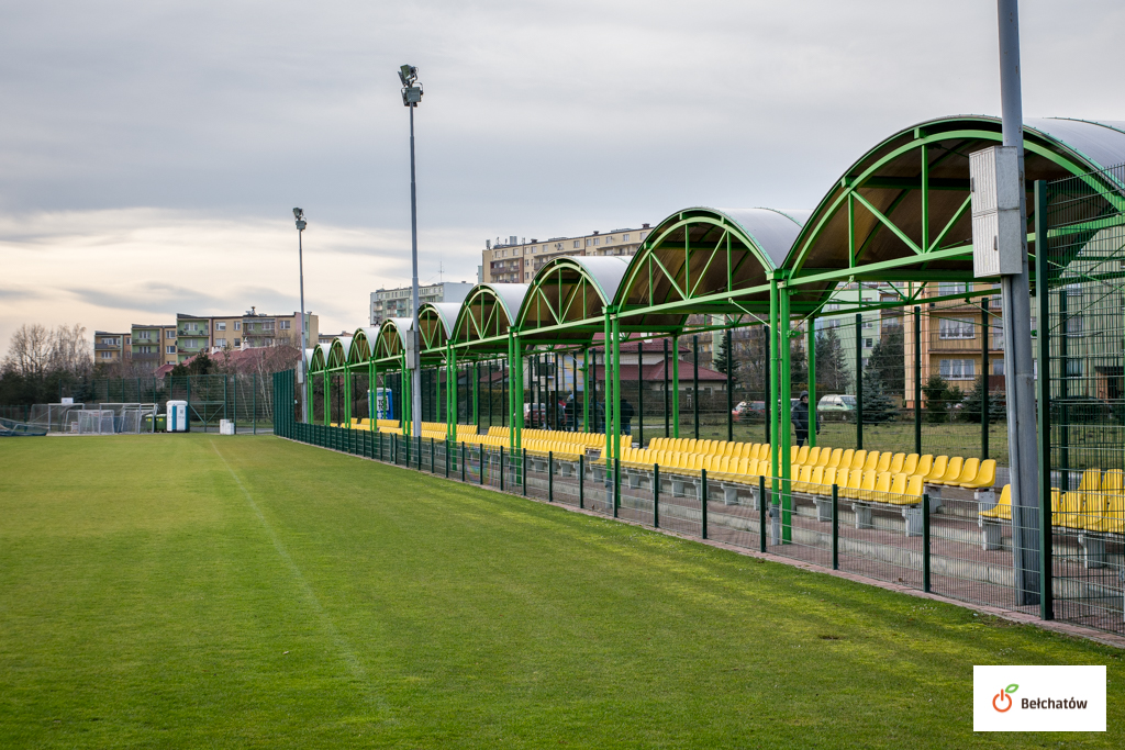 Miasto podpisało umowę m.in. na ogrodzenie boisk treningowych