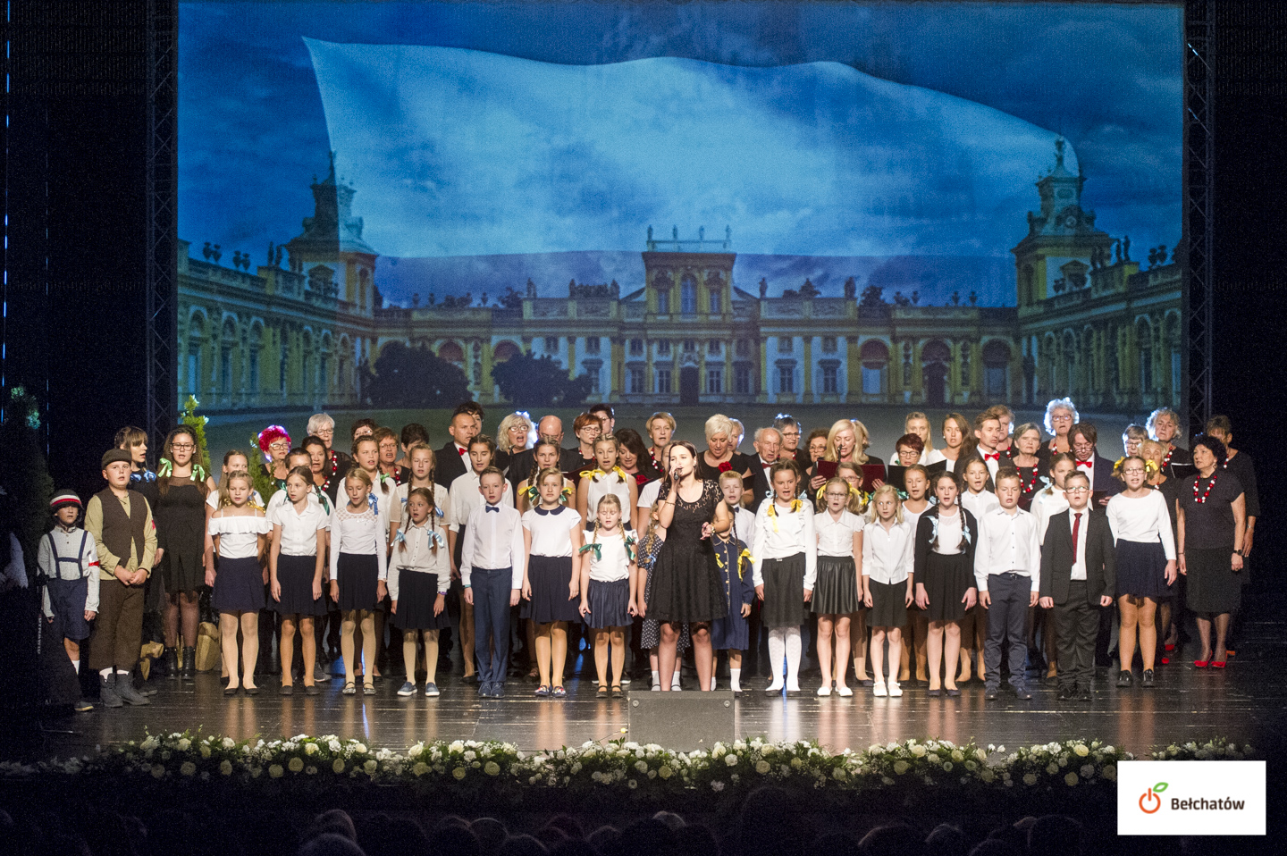 Koncert "Jest taki kraj" przygotowali uczniowie i nauczyciele bełchatowskich szkół