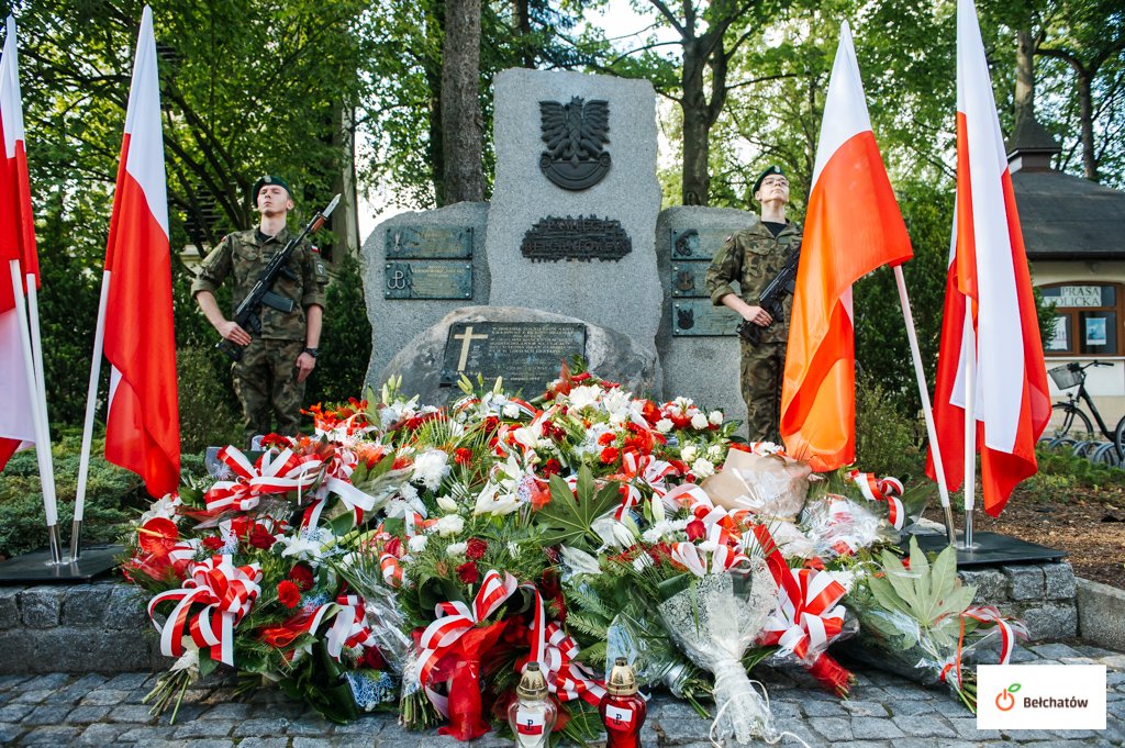 Pod Pomnikiem Bełchatowian stanęła warta honorowa